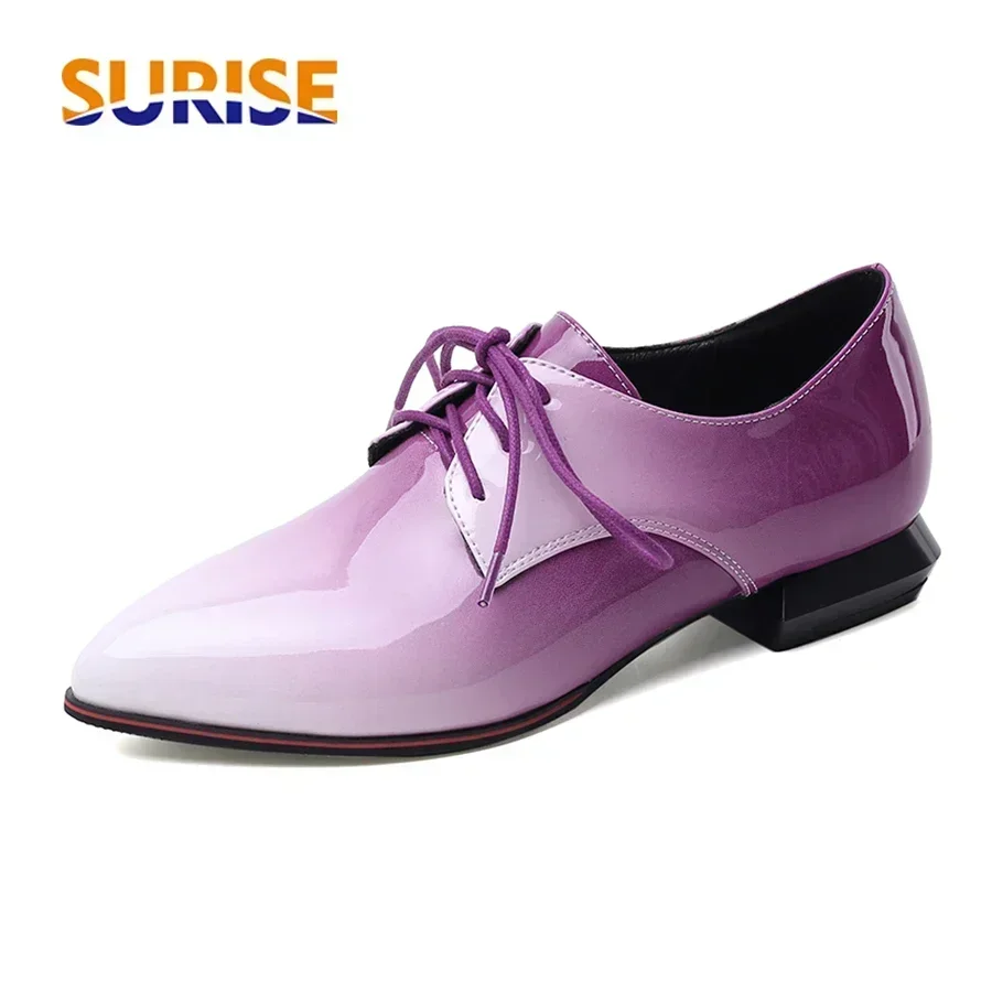 Oxford Lace Up Women - ผู้หญิงอังกฤษOxfords Gradientสีแดงสีม่วงสิทธิบัตรหนังรองเท้าสบายๆสุภาพสตรีPointed Toe Lace-Up Brogue Derbies