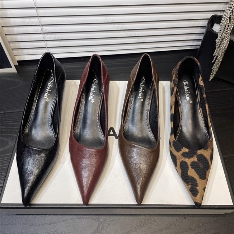 รองเท้าส้นสูงสตรีสิทธิบัตรหนัง - Women'S Shoes Quality บทวิจารณ์และราคา